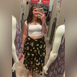 Harlow and Rose Women Size M Lemon Shear Maxi Skirt Elastic Waist Pull On